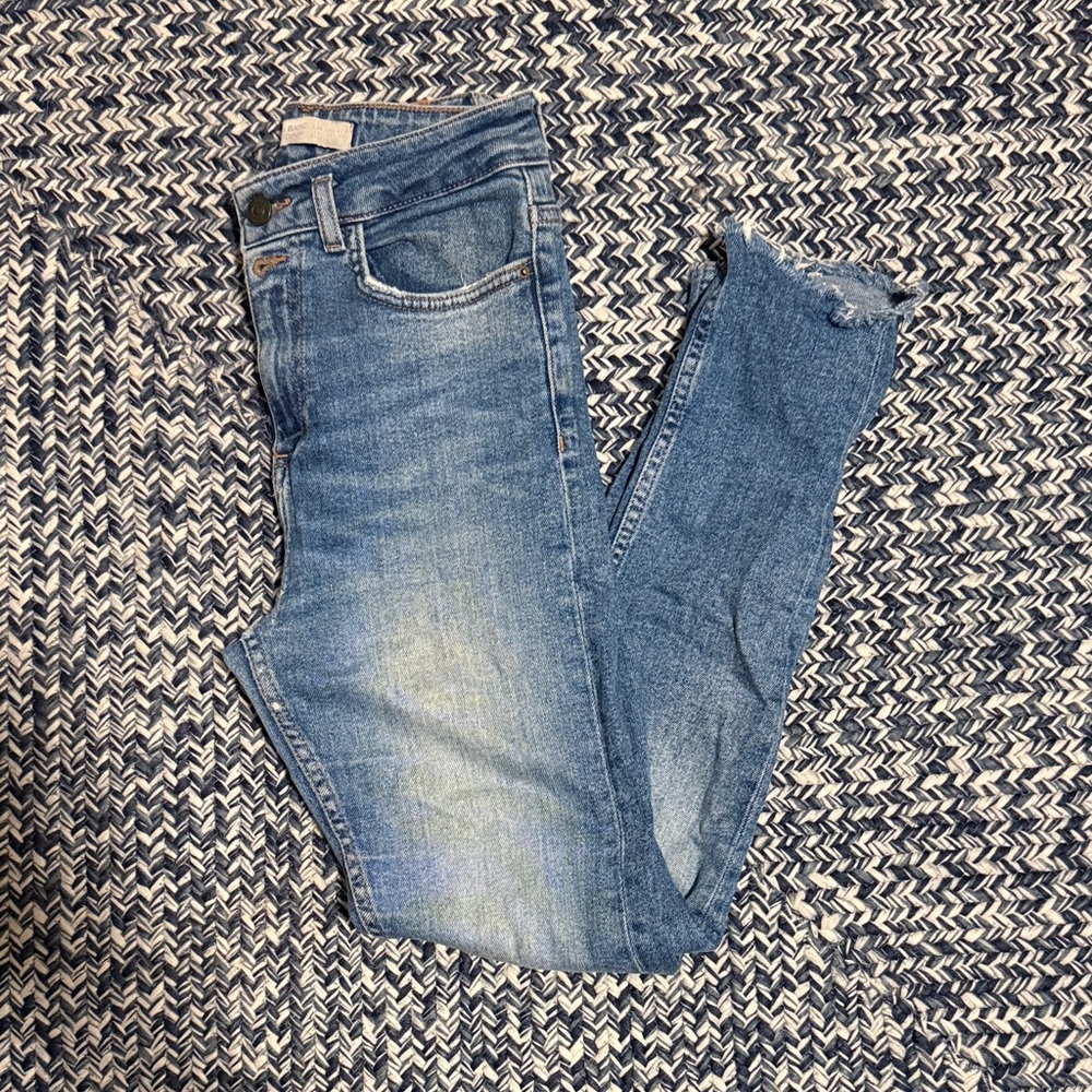Zara Women's Light Blue Distressed Skinny Jeans